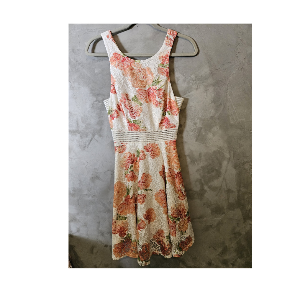 City Triangles White Floral Lace Fit & Flare Scoop Neck Dress Size M